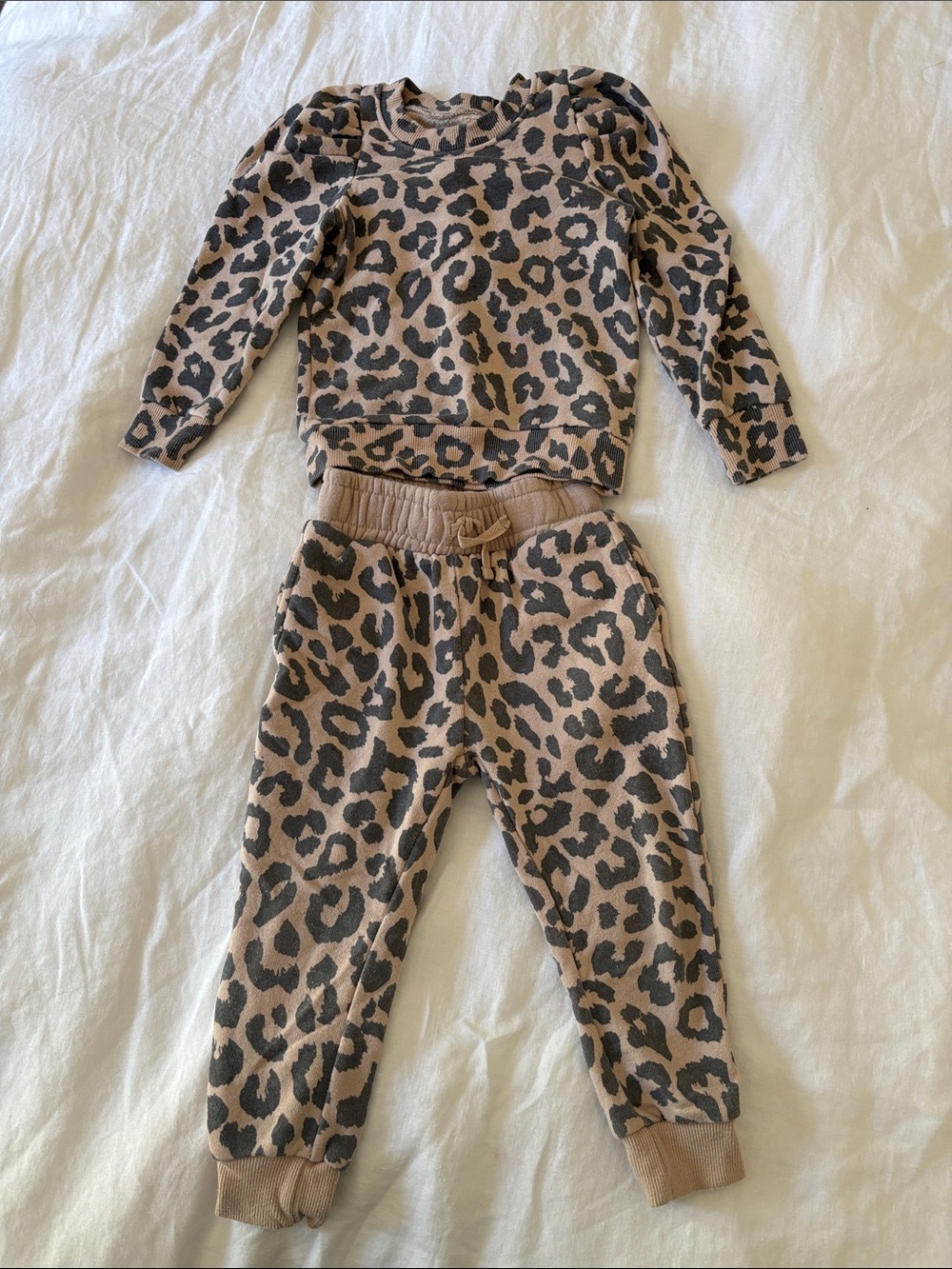 Grayson Mini Leopard Print Two-Piece Sweatshirt & Jogger Set - Tan & Black
